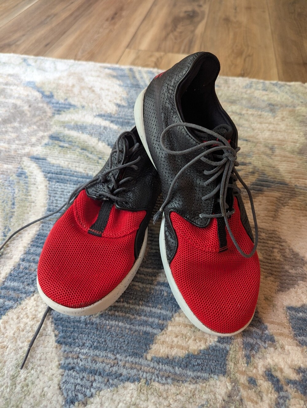 Jordan Men's Red and Black Low-Top Sneakers